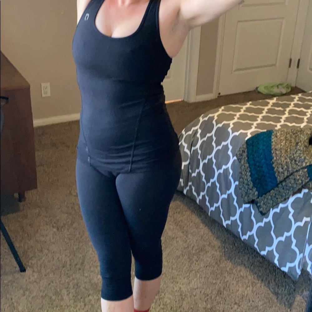 Lorna Jane tank
